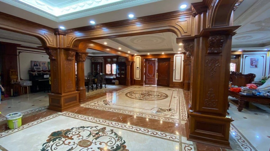 Bán siêu biệt thự quận Cầu Giấy, Hà Nội, DT 300m2 . thiết kế đẳng cấp. Giá 79.99 tỷ.
