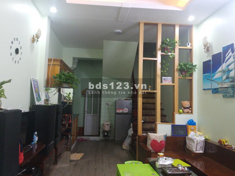 Chính chủ cần bán nhà, Vũ Tông Phan, ngõ Ô tô, Kinh doanh, 35m2, 5Tầng.