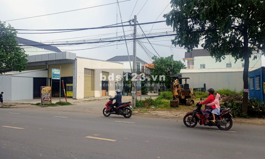 Đất sổ riêng thổ cư góc 2mặt tiền đường Bùi Hữu Nghĩa 10x16m