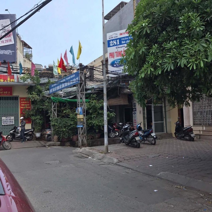 Mặt phố Đại Cổ Việt Hai Bà Trưng kinh doanh vỉa hè rộng 350 triêu/m2.