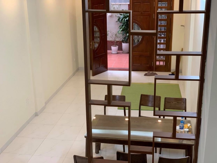Bán nhà Siêu đẹp phố Vĩnh Phúc diện tích 44m, 5 tầng, gần TT Ba Đình, gần chợ.