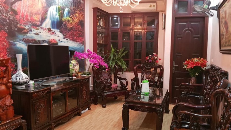 Bán Nhà Tây Sơn, Đống Đa DT 60m2 5 Tầng MT 4m, Giá 4.5 Tỷ.