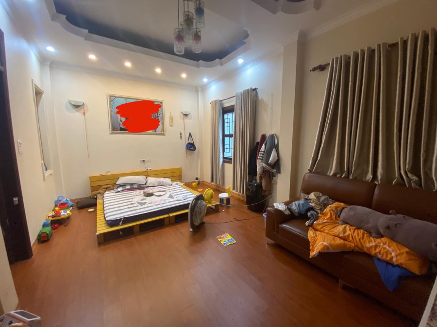 Bán Nhà Phố Trần Thái Tông 54m2x4T, kinh doanh, ô tô tránh, lô góc 2 thoáng nhỉnh 7tỷ