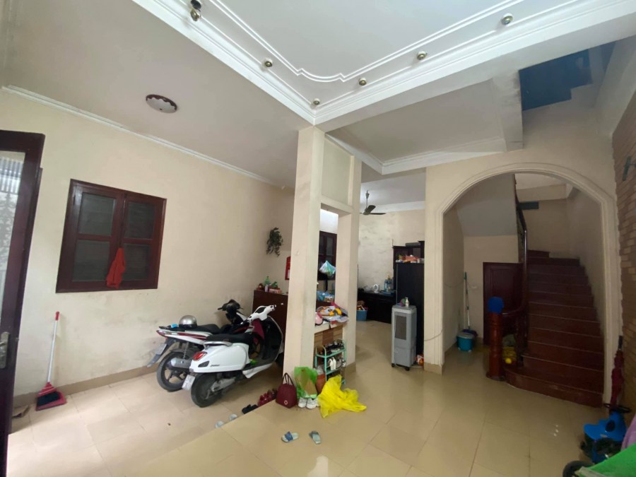 Bán Nhà Phố Trần Thái Tông 54m2x4T, kinh doanh, ô tô tránh, lô góc 2 thoáng nhỉnh 7tỷ