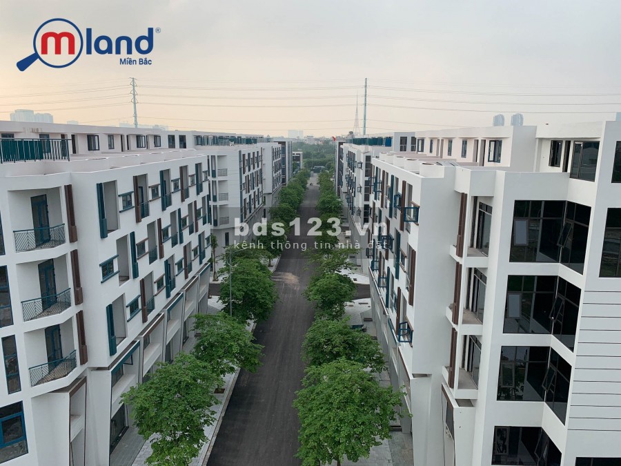 Bán Nhà mặt đường 18m khu Vạn Phúc DT 86.3m2 xây 5 tầng giá chỉ 13.5 tỷ