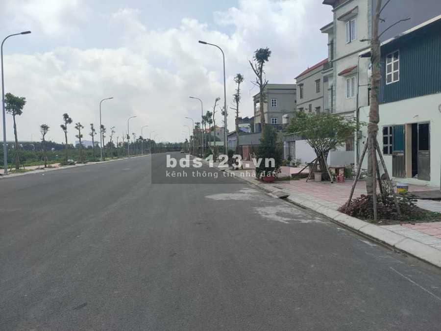 Đất Ngọc Thụy, 103m, MT 5m, ngõ ô tô, 5.89 tỷ