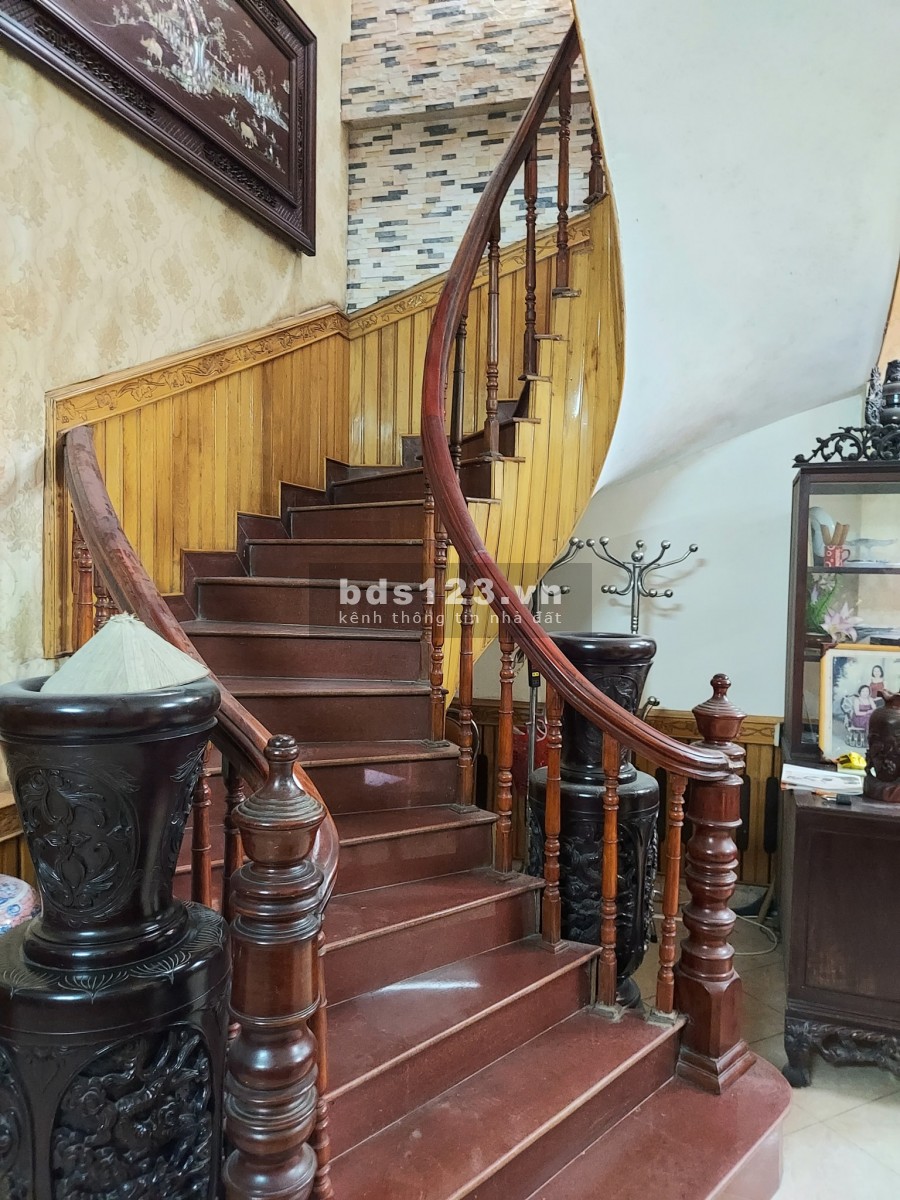 Duy nhất 1 căn phố Định Cong, dt 70m2, 5 tầng giá chỉ 3.7 tỷ