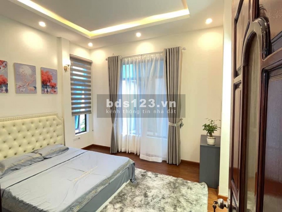 Nhà gần mặt phố Lý Thường Kiệt, dt 50m2, 6t ầng, mt 6m, nhà đẹp ở ngay, chi5 8.5 tỷ lh 0942.861188