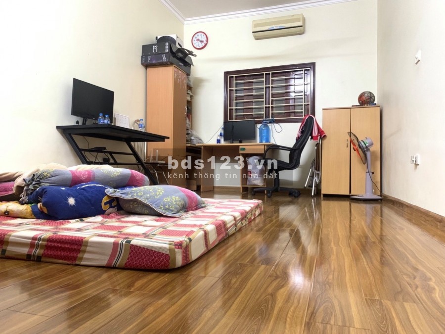 Bán gấp nhà quận Hoàng Mai 40m nhỉnh 3 tỷ SĐCC (ảnh thật)
