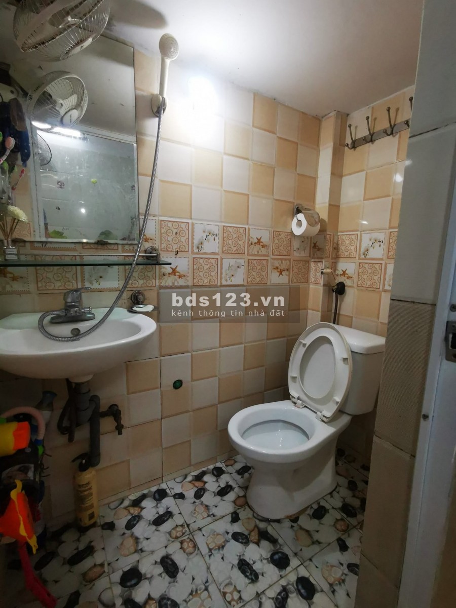 Bán Nhà Tân Triều . 35m² , 5 tầng , 4 PN ,Ngõ thông thẳng tắp,cách đường oto 10m, 3,35tỷ