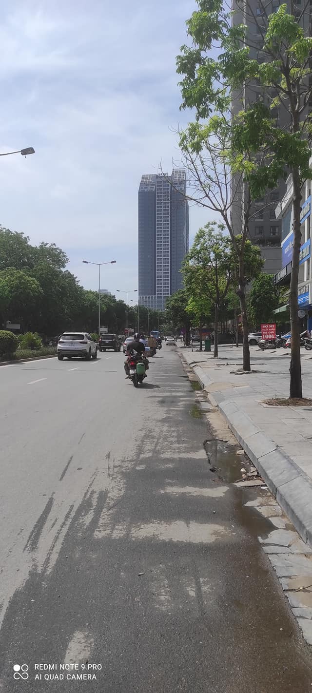 Bán nhà Vạn Phúc diên tích 36m 5 tầng măt tiền 3,5m giá 4,15 tỷ