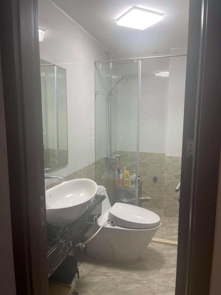 Nhà nguyên căn đường Lạc Long Quân Tây Hồ chỉ 5,5 tỷ nội thất cực đẹp