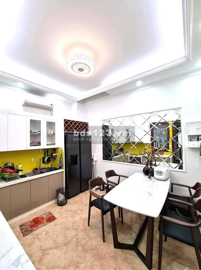 Bán nhà riêng mới 100%, 5 tầng, 45m2 đường Đào Tấn, 9 tỷ