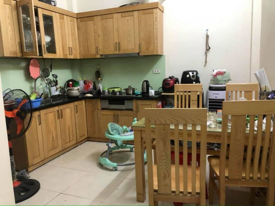Bán nhà Vạn Phúc diên tích 36m 5 tầng măt tiền 3,5m giá 4,15 tỷ