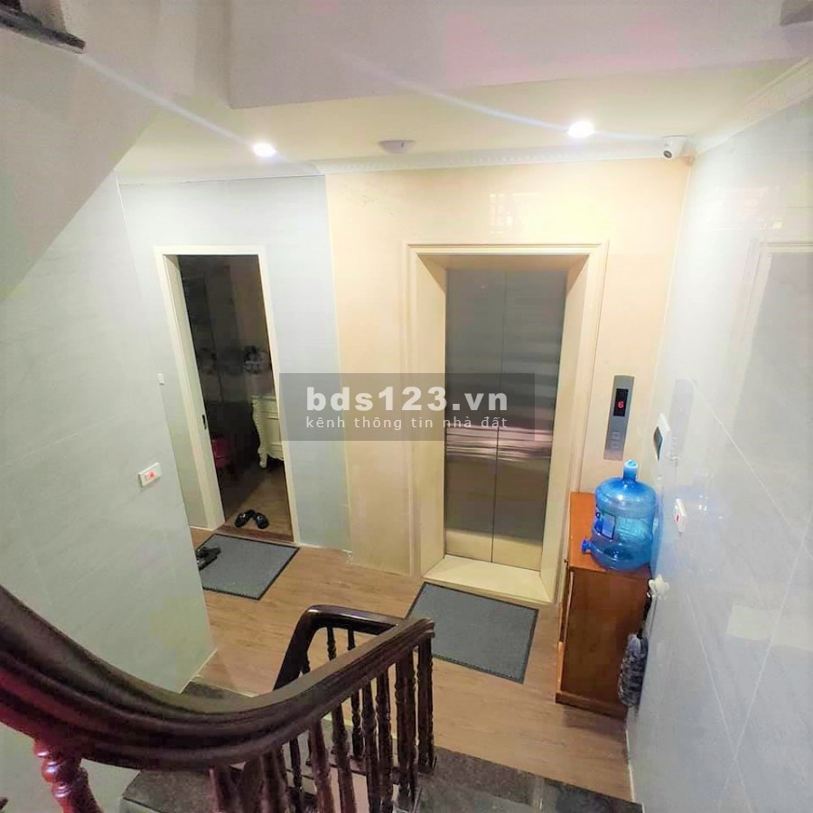 Phân lô Trần Khát Chân - Lò Đúc 7 tầng thang máy, oto vào nhà