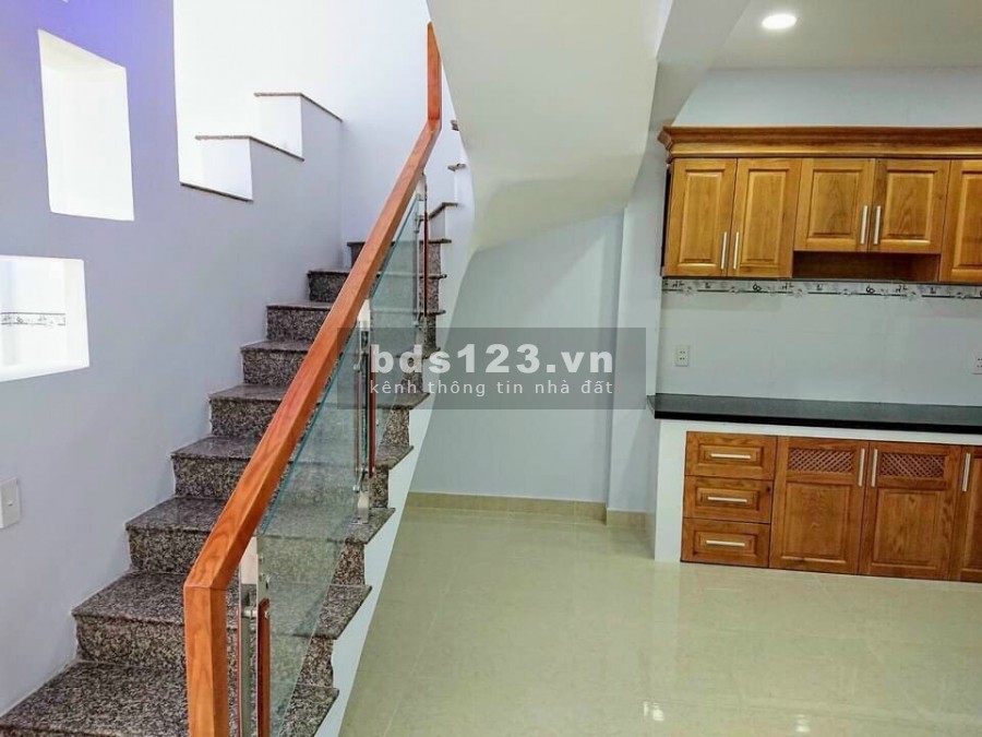 Nhà mới 2 tầng 110m2 giá 4.9 tỷ Nguyễn Ảnh Thủ Q 12