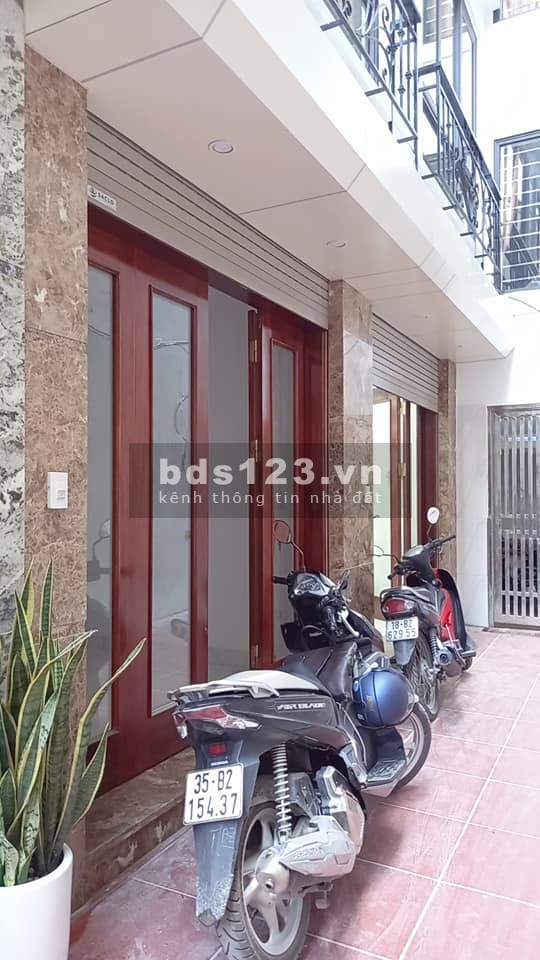 Bán nhà mới xây Lê Đức Thọ, dt 46m2, 5 tầng đúc, 6 phòng ngủ, giá 4.2 tỷ