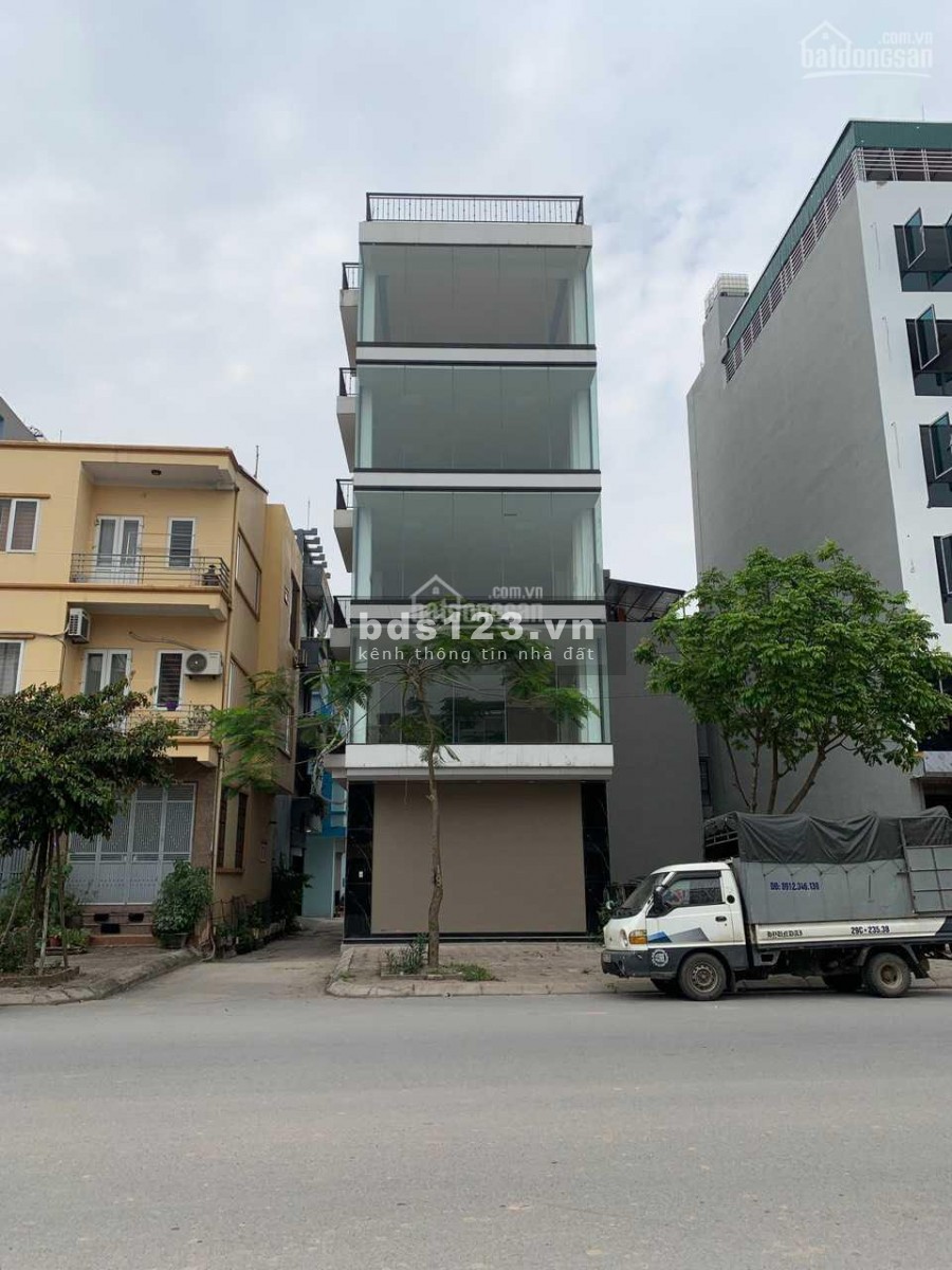 Cho thuê tòa nhà VP Trâu Quỳ -6 tầng Lô góc 88m2 Thành Trung, liên hệ 0982852808