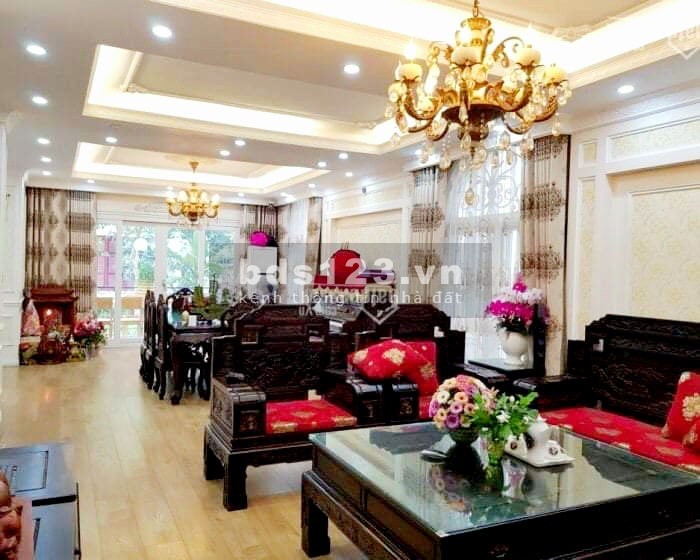 Biệt thử đẳng cấp Hà Đông siêu biệt thự gần 200m, nội thất sang trọng, giá hơn 16 tỷ