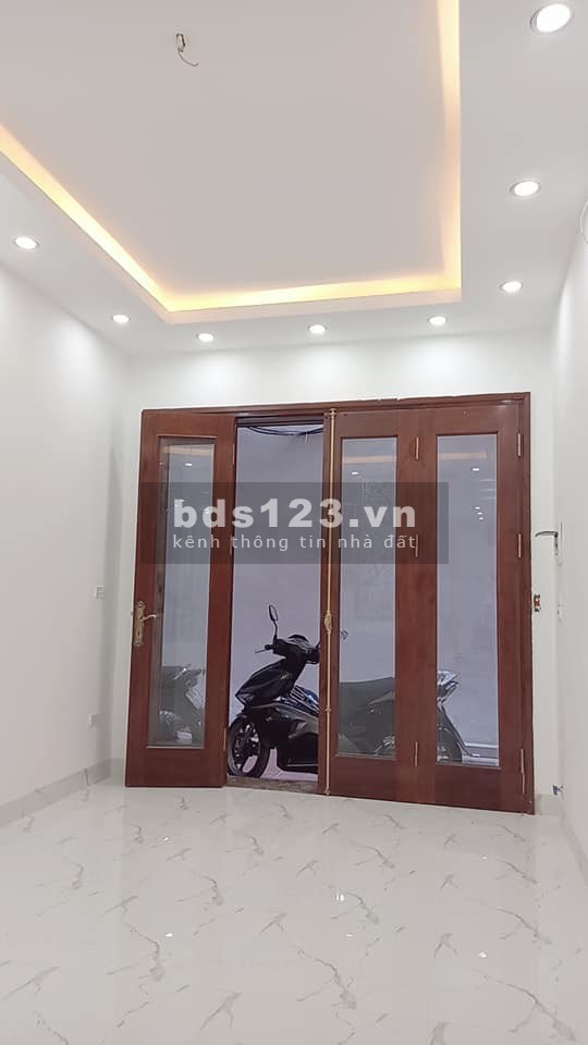 Bán nhà mới xây Lê Đức Thọ, dt 46m2, 5 tầng đúc, 6 phòng ngủ, giá 4.2 tỷ