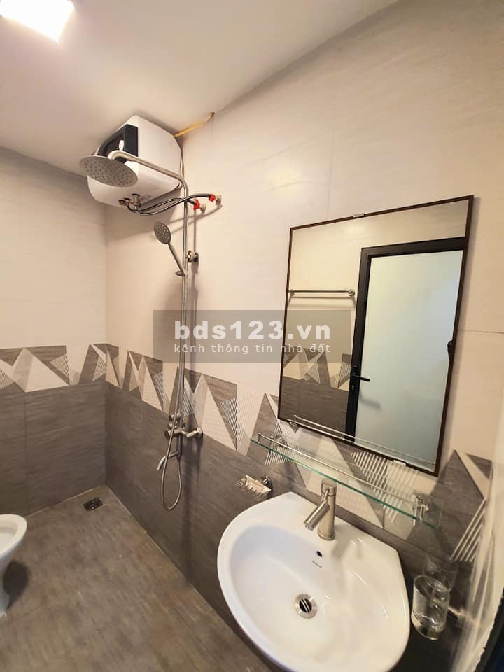 Phân lô, 2 ô tô tránh ngõ Xuân Thủy, 52m2, gara, kinh doanh đỉnh 11.2 tỷ