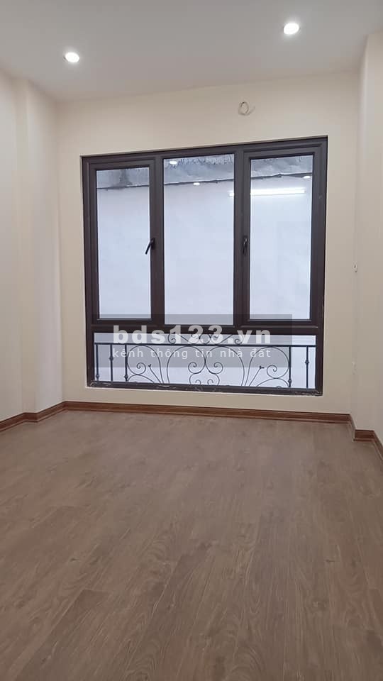 Bán nhà mới xây Lê Đức Thọ, dt 46m2, 5 tầng đúc, 6 phòng ngủ, giá 4.2 tỷ
