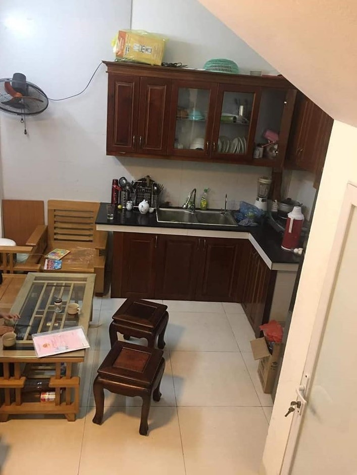 Lô góc Lê Trọng Tấn, HĐ, 5 tầng, MT 4m, ngõ 3 gác, nhỉnh 3 tỷ.