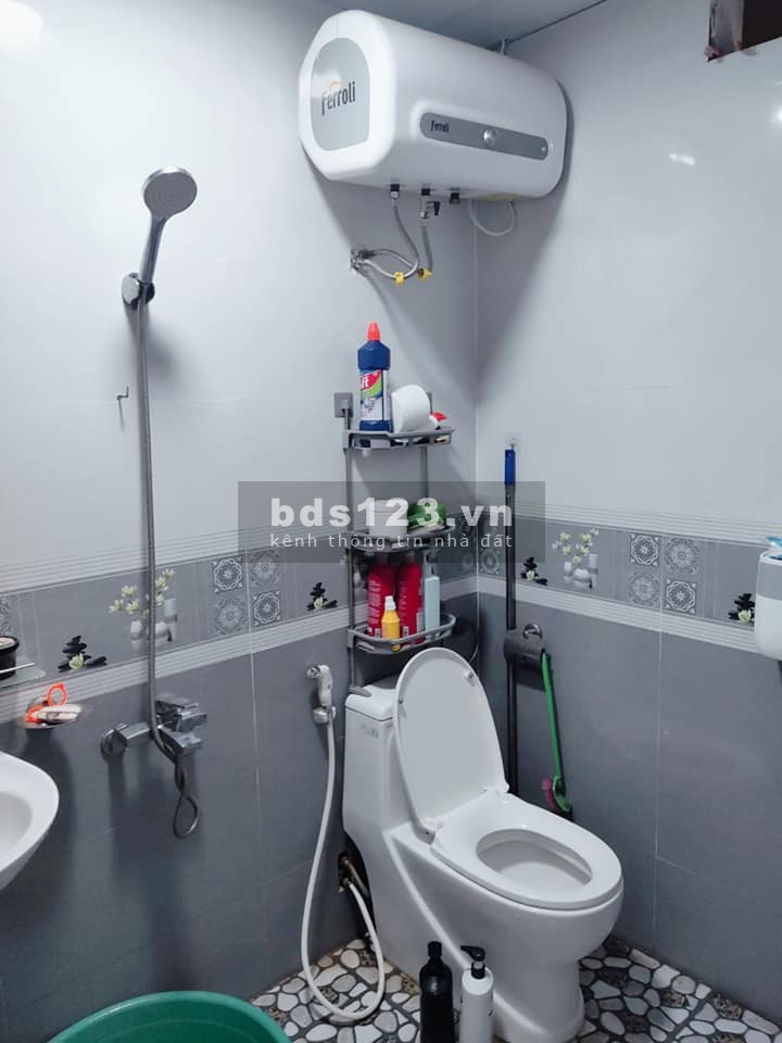 Chỉ 2.6 tỷ có luôn căn 5 tầng 40m2, 3 ngủ, mt 4m ngay UBND huyện Thanh Trì