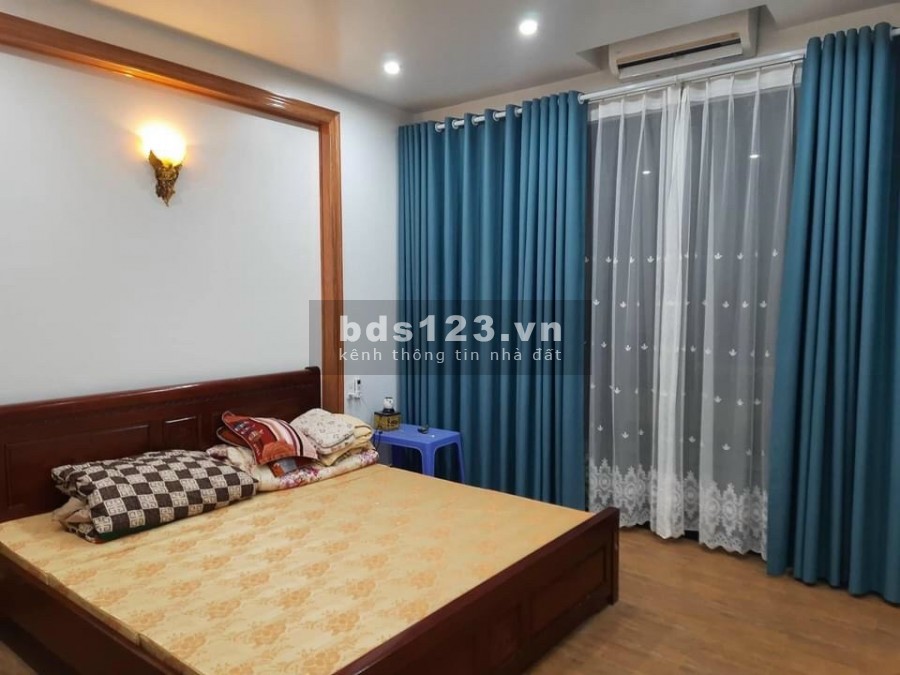 Bán nhà gần đường Thanh Niên, ph Quang Trung, TP HD, 63m2, mt 5m, 3 tầng, nhà cực đẹp, giá tốt