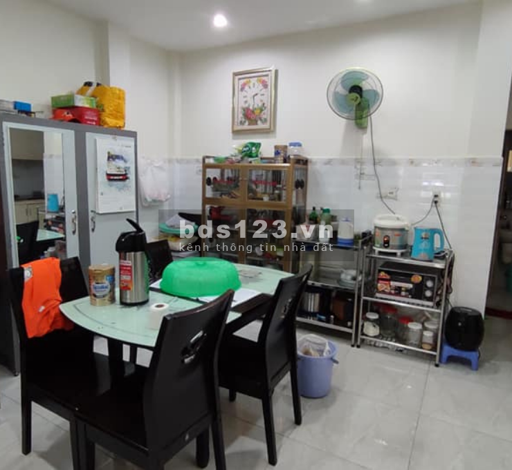 Giá Tốt! Nhà ở ngay Đinh Tiên Hoàng,P.3,GV 39m2(4mx10mx2tầng) 4,2tỷ