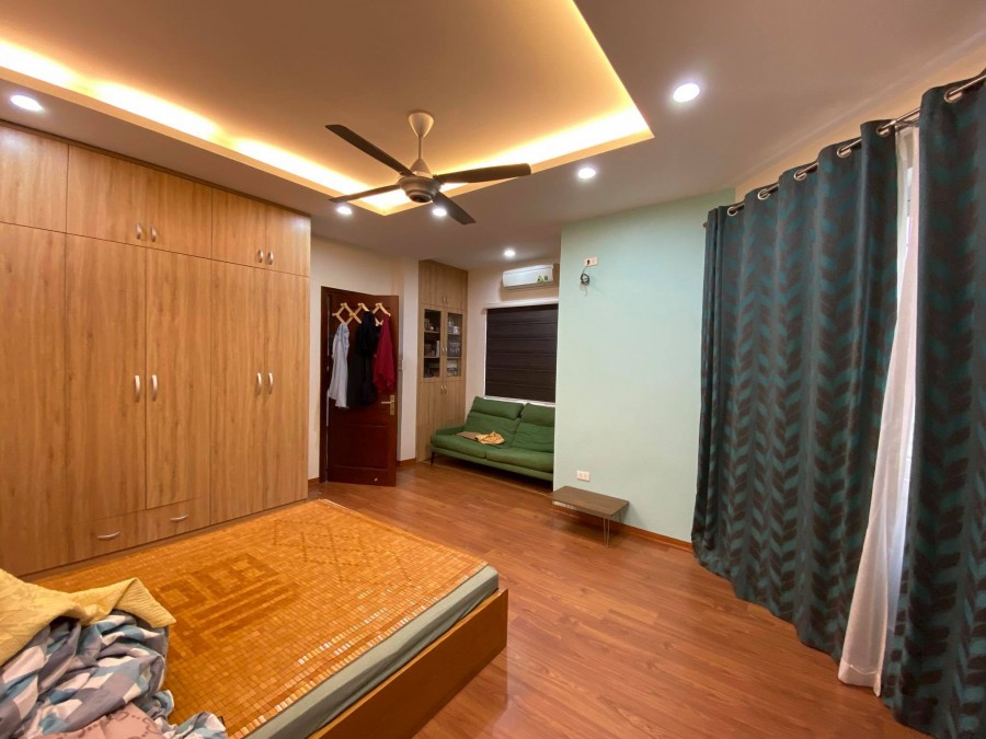 Bán nhà Mặt phố Bùi Xương Trạch 60m 5T 11tỷ Kinh Doanh siêu đỉnh
