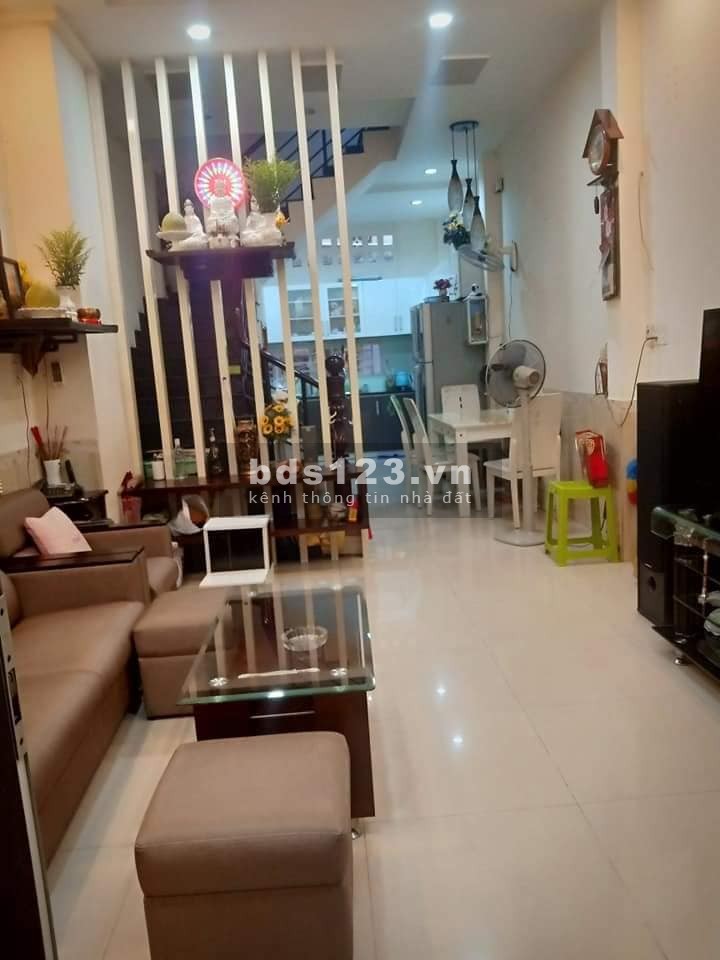 (Tân Bình)Bán nhà đẹp, Cống Lở, Hoàng Bật Đạt, dt 44m2, 3 tầng, giá 4.45 tỷ