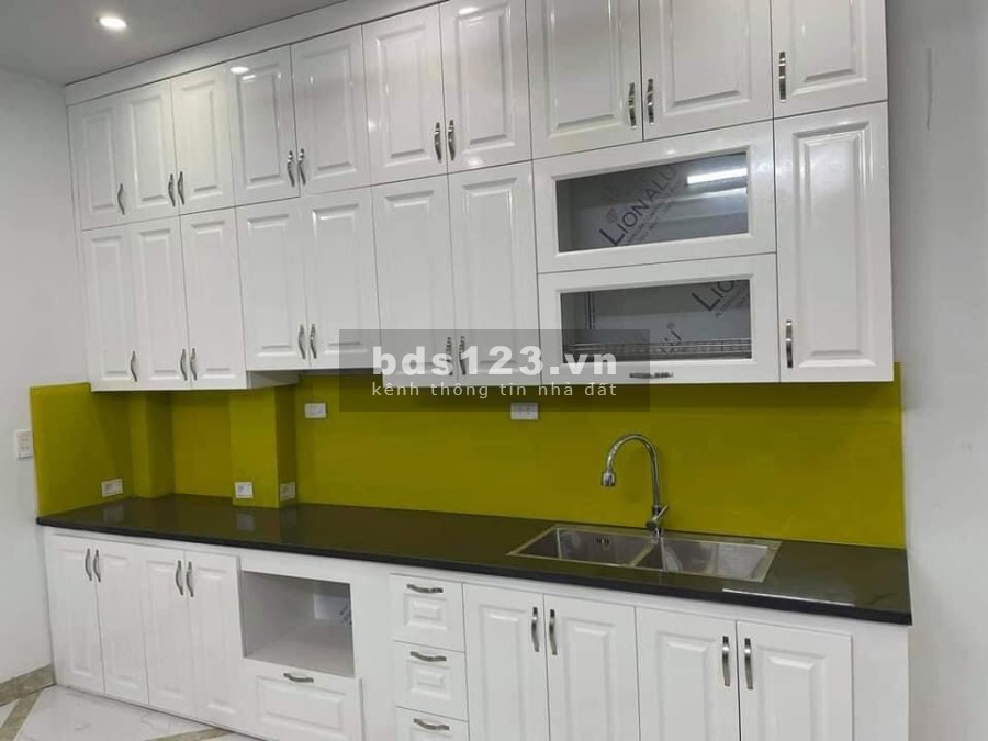 Nhà đẹp hiện đại Gara ô tô thang máy 75m2 x 5 tầng Giá 6.2 tỷ