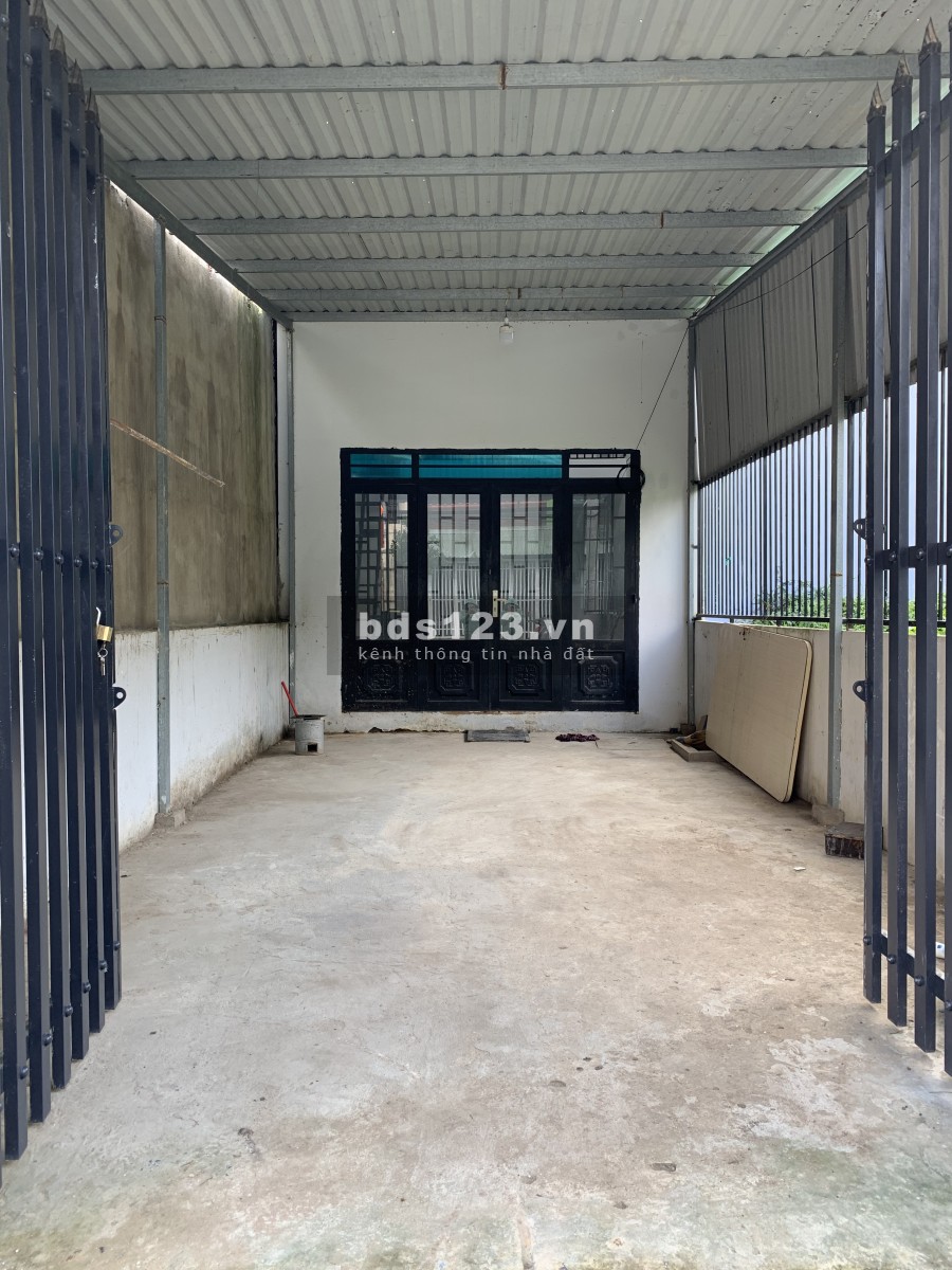 Cho thuê nhà nguyên căn mặt tiền đường Tam Đa Quận 9 giá 6 triệu/tháng (0906750188)