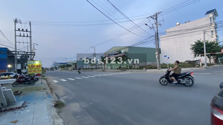 Bán xưởng có sẵn vào vận hành liền ngay KCN xuyên á đường tỉnh lộ 9 Đức Hoà Long An