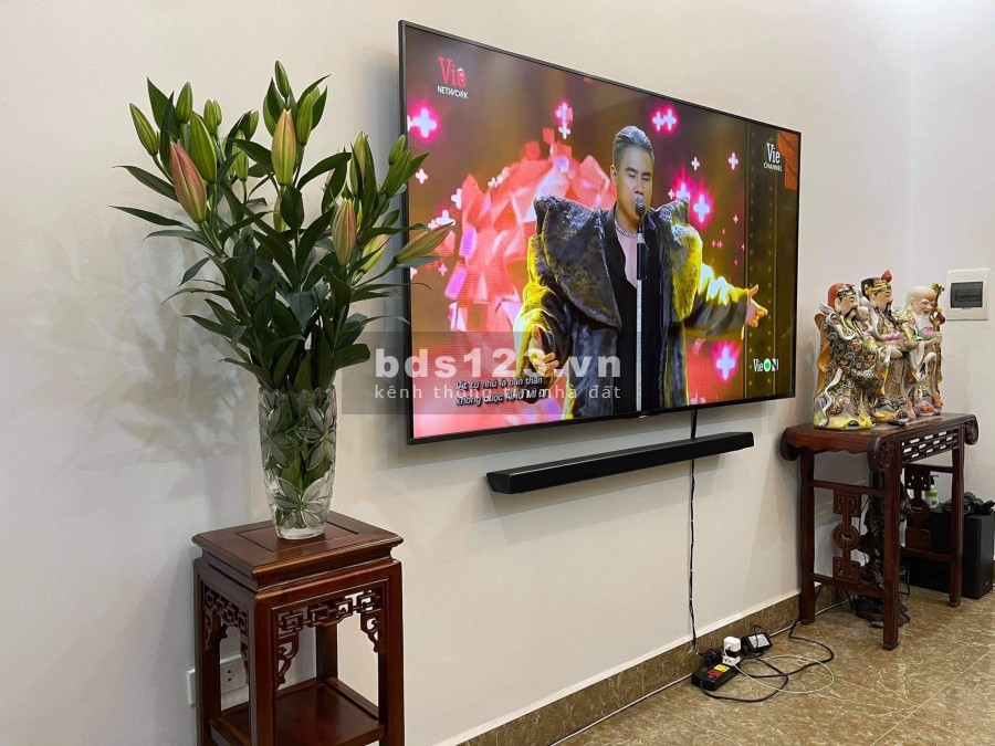 Lạc Long Quân, 44m2x3.84mMT, nhà mới cứng, Giá 5.5 tỷ.