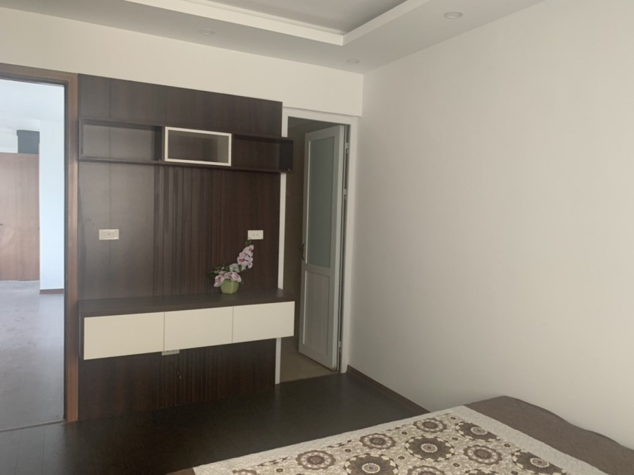 Cần bán gấp căn 2pn 74m đã có sổ hồng, view công viên, giá ưu đãi