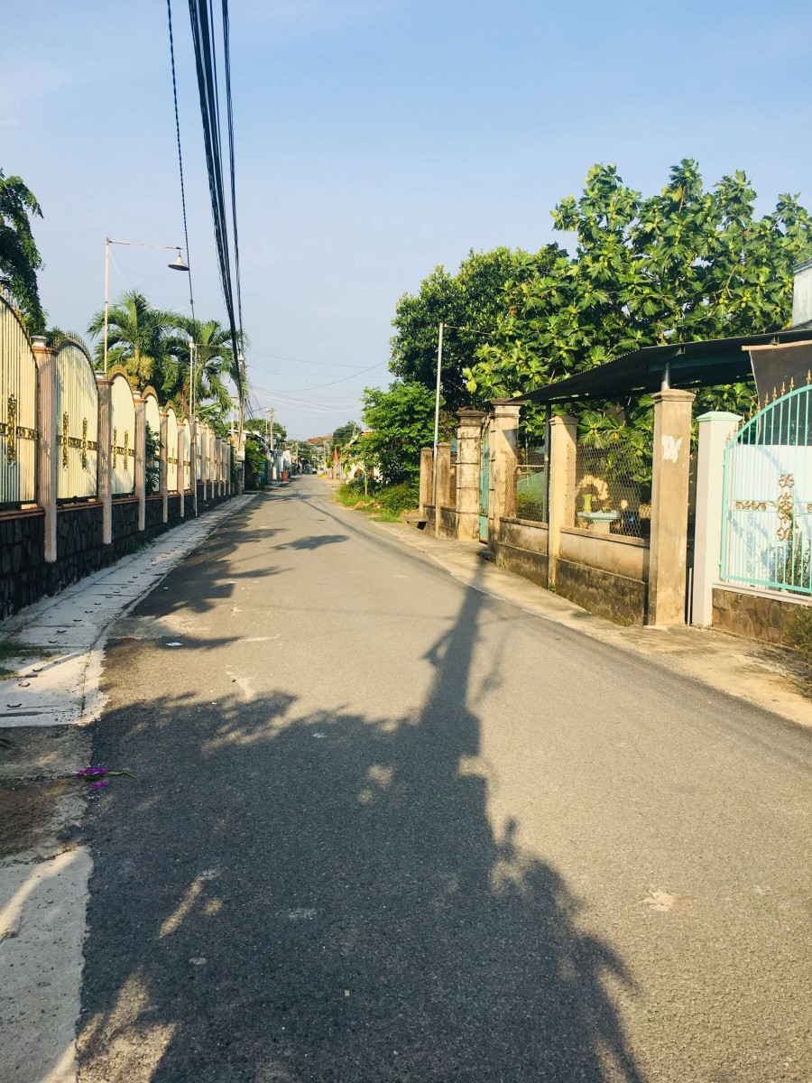 Bán Gấp Lô Đất 2 MT Cực Đẹp Ngay Trung Tâm Thị Trấn Long Thành 1900m2 Giá Rẻ