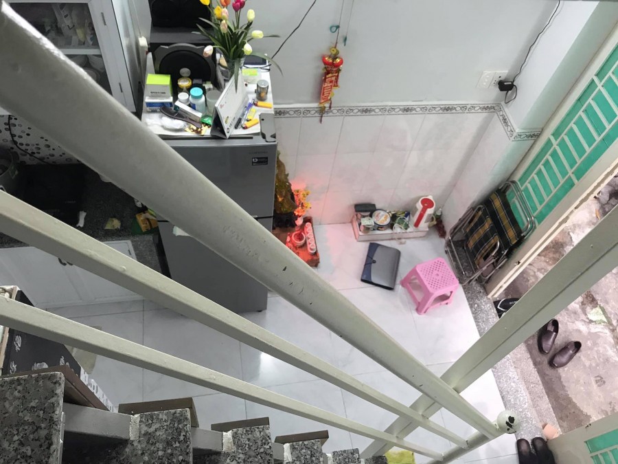 Hiếm ! Chu Văn An 18m2 (2.7 x 6.5), 2 tầng, nở hậu nhẹ, giá sốc 1.65 tỷ.