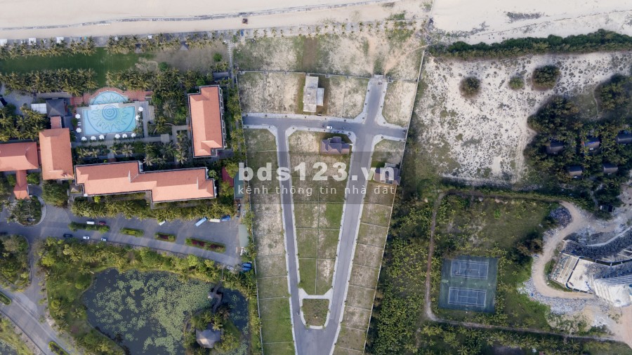 Chỉ còn 3 lô biệt thự view biển sổ đỏ sở hữu lâu dài còn xót lại La Mer tp Quảng Bình