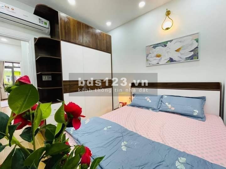 Xuất Cảnh cần bán gấp gấp nhà mới ở Điện Biên Phủ, Bình Thạnh 4 tầng, 4 x 15 , hdt 35tr giá tốt đầu tư