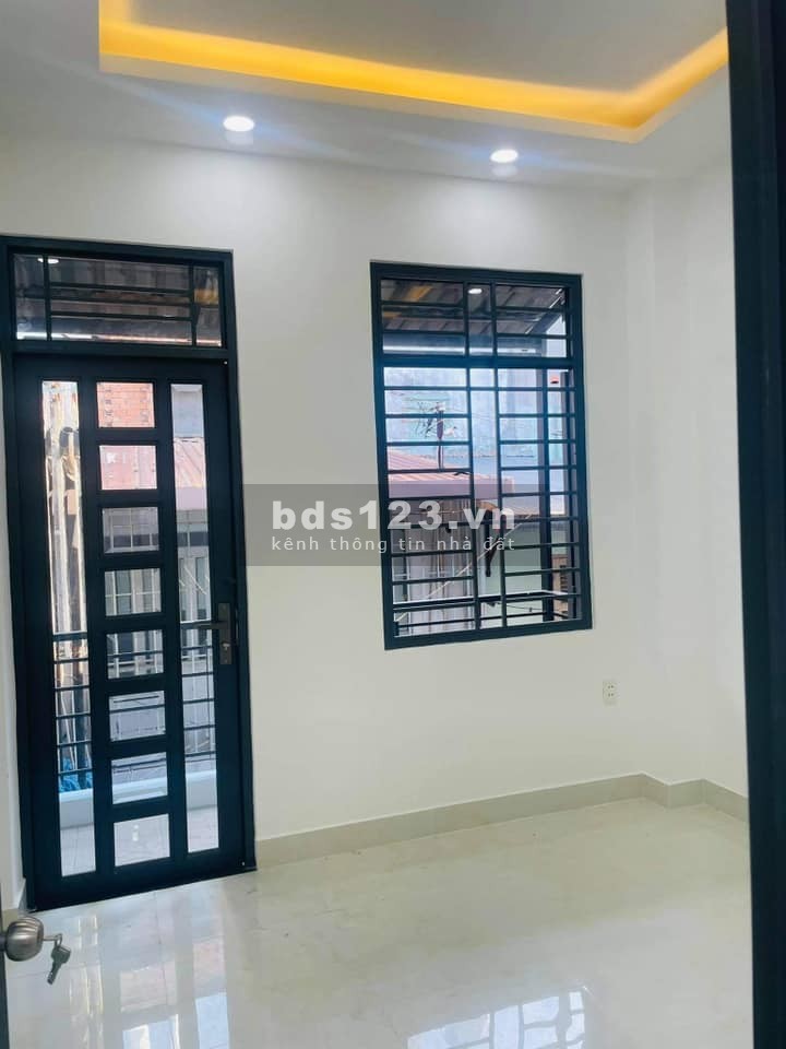 BÁN NHÀ đường Lạc Long Quân, quận Tân Bình – GIÁ KHÔNG THỂ RẺ HƠN !