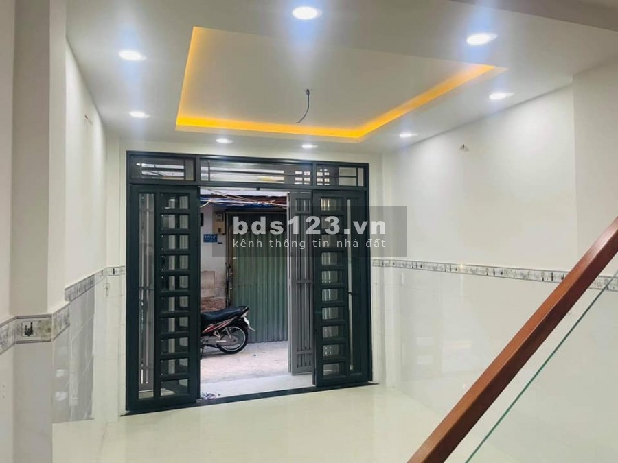 BÁN NHÀ đường Lạc Long Quân, quận Tân Bình – GIÁ KHÔNG THỂ RẺ HƠN !