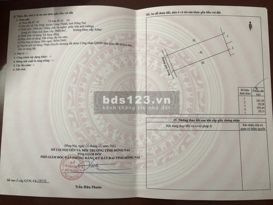 Tôi có 3 lô đất cần bán, đứng tên sổ hồng chính chủ. Đất gần sân bay Long Thành, gần UBND, khu dân cư sầm uất