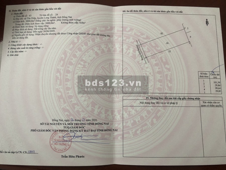 Tôi có 3 lô đất cần bán, đứng tên sổ hồng chính chủ. Đất gần sân bay Long Thành, gần UBND, khu dân cư sầm uất