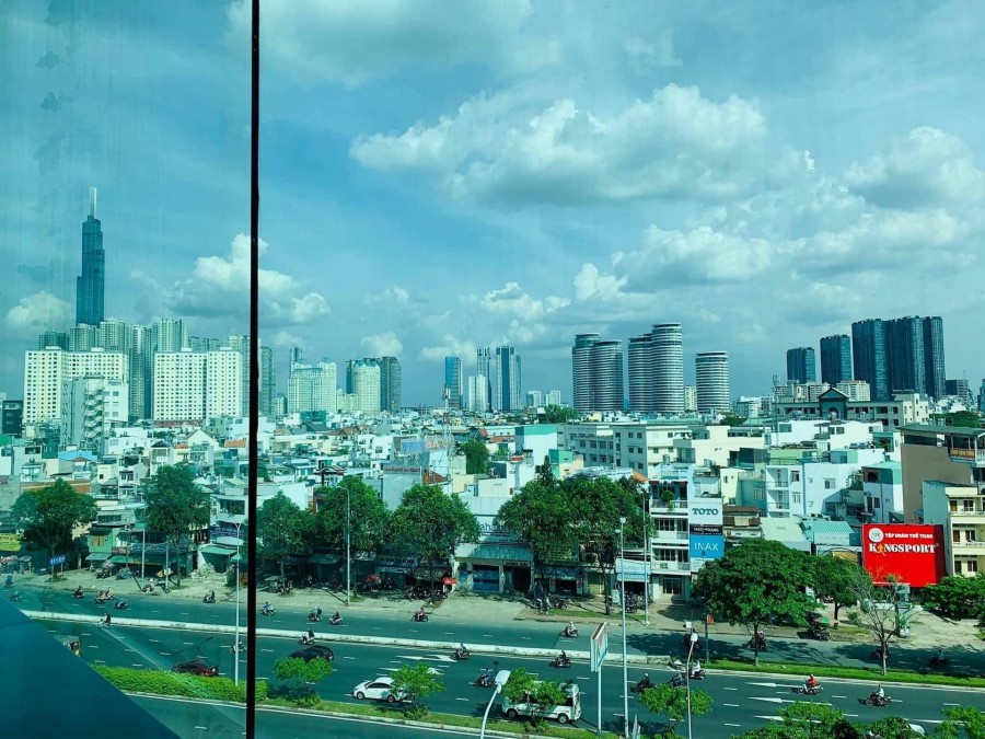 Cần sang lại văn phòng mặt tiền Điện Biên Phủ, view siêu đẹp, làm KD hoặc VP đều được