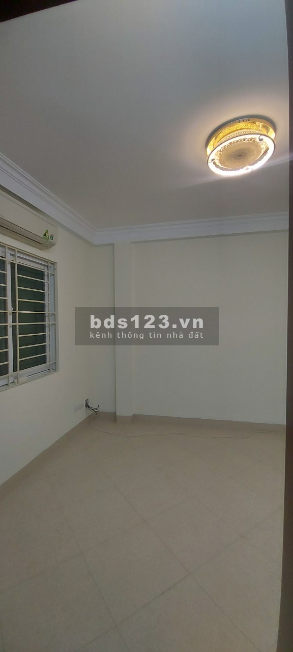 Bán nhà nguyên căn Thổ Quan, còn mới đẹp, vào ở ngay, dt 37m2, giá 3 tỷ chính chủ