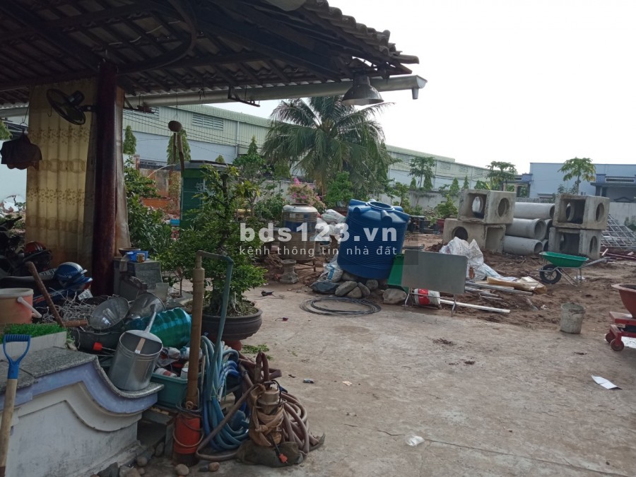 Đất mặt tiền đường Đinh Đức Thiện, cách lộ giới khoảng 20m