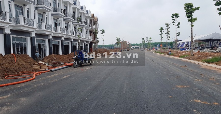 Tiến độ xây dựng thi công Thần tốc của Century City của ngõ sân bay Long Thành hoàn thiện 80%