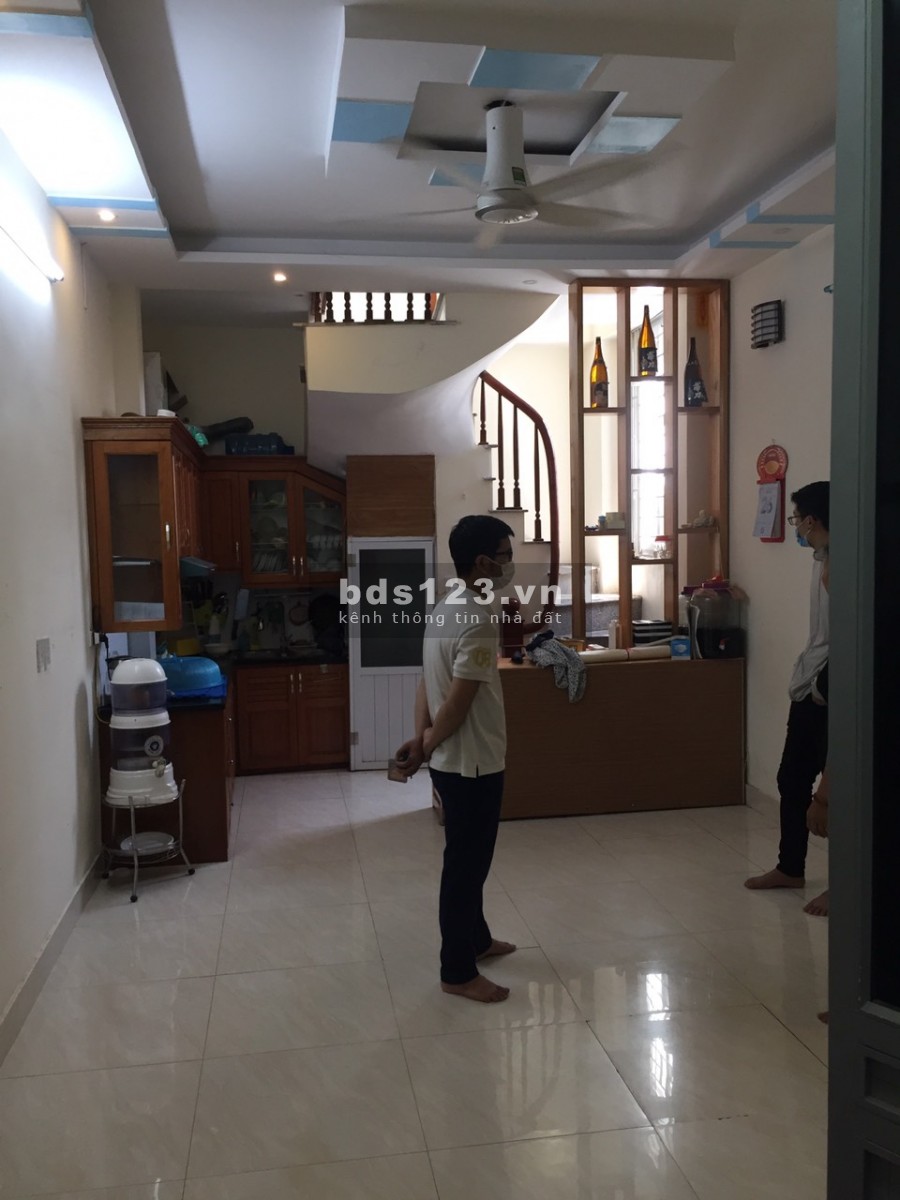 Bán nhà Tân Mai ô tô vào nhà kinh doanh hốt bạc chỉ với hơn 4 tỷ
